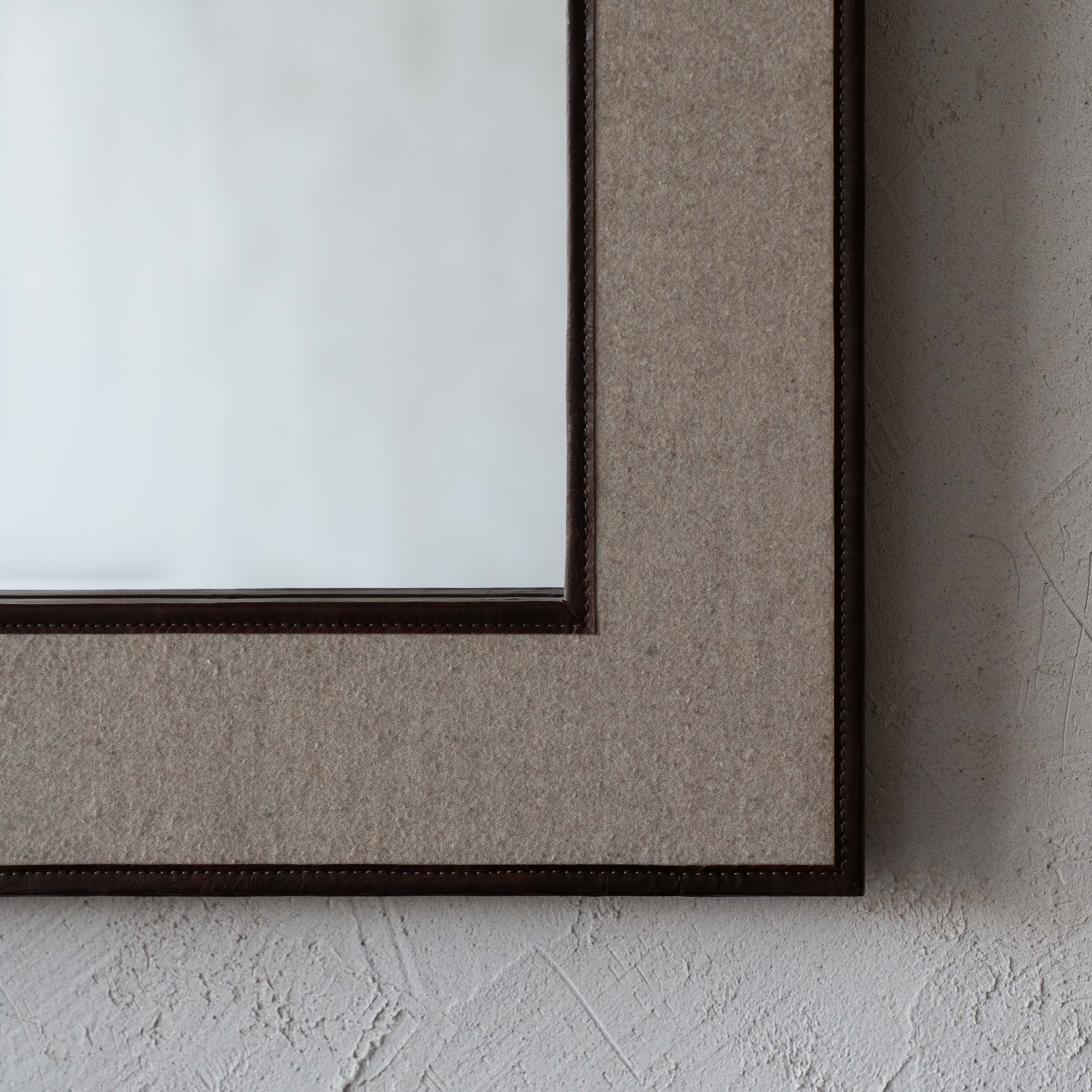 Vivid Nordic Mirror With Leather Border Wall Mirror - CW-12562