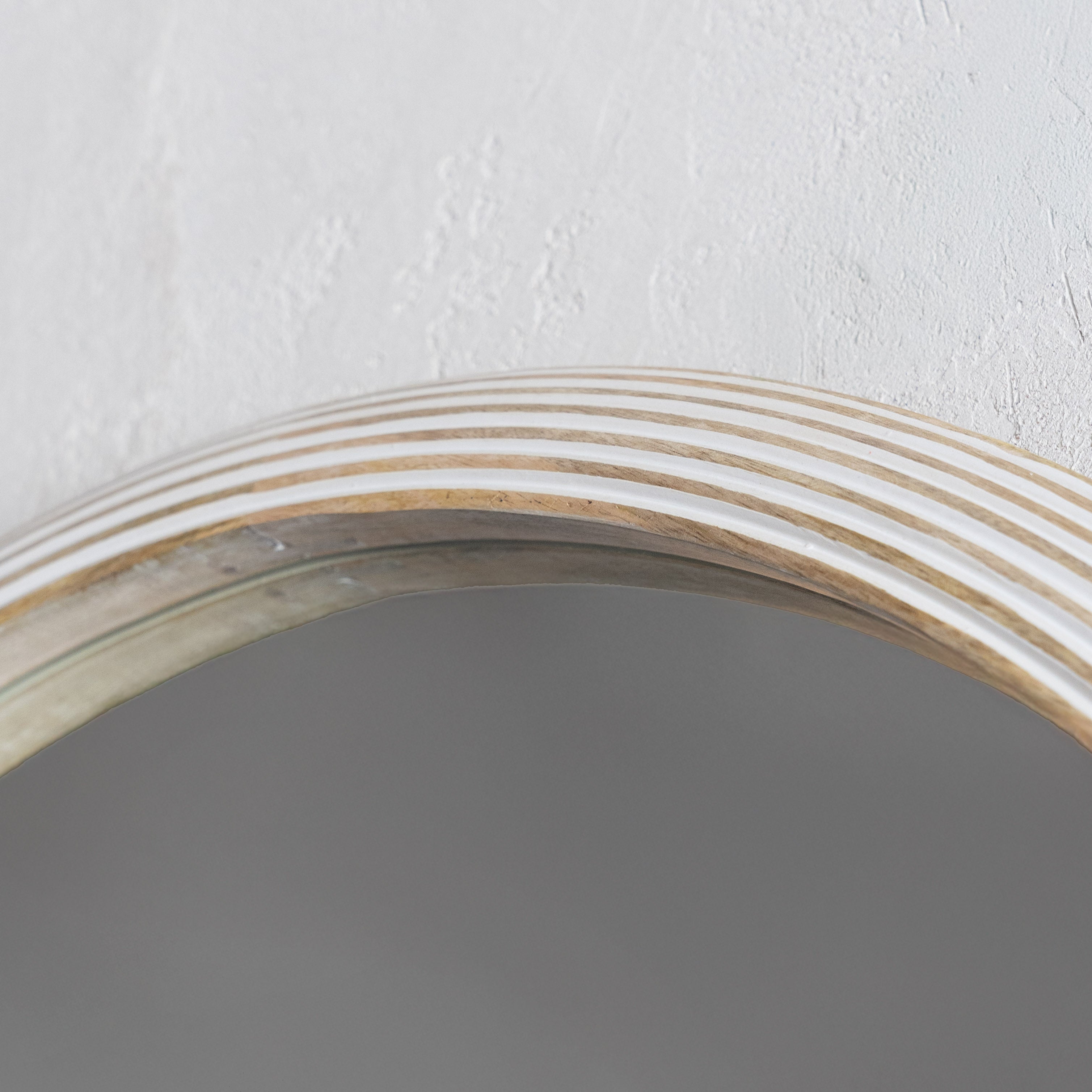 Velthisa Round White Round Wall Mirror